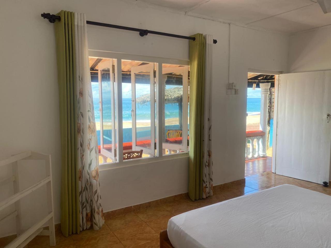 Happy Beach Safari Retreat Hambantota Esterno foto
