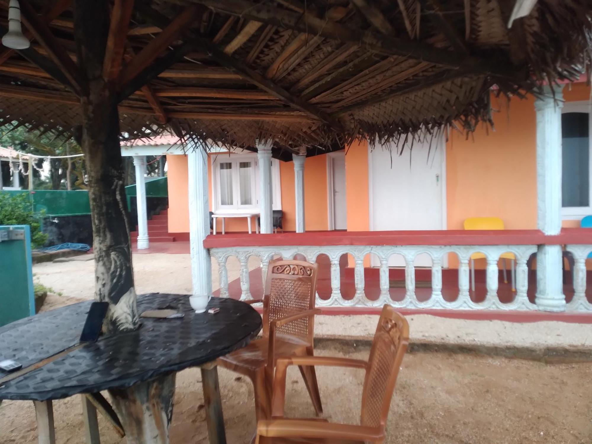 Happy Beach Safari Retreat Hambantota Esterno foto